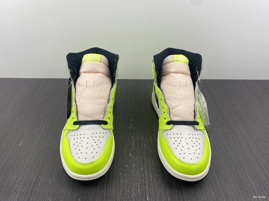 Retro 1 Volt 555088-702 OG Jordan Visionaire High Air 1111